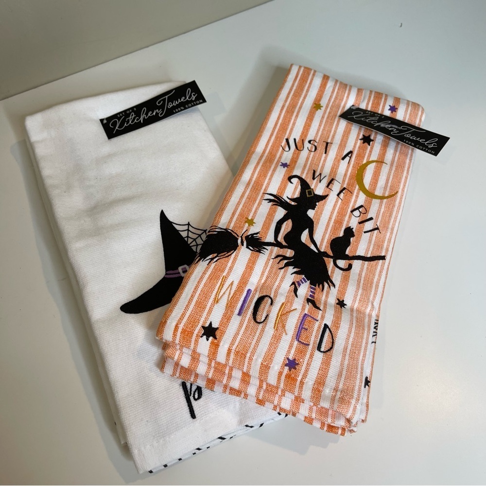 Halloween dish towels nwt